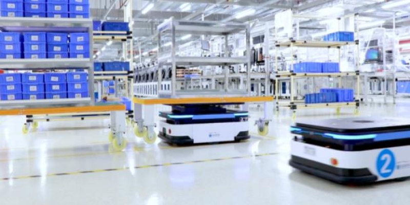 在3C锂电工厂 迈尔微视AGV避障导航搬运机器人的工作场景-浙江迈尔微视Mrdvs移动机器人-3D视觉专家